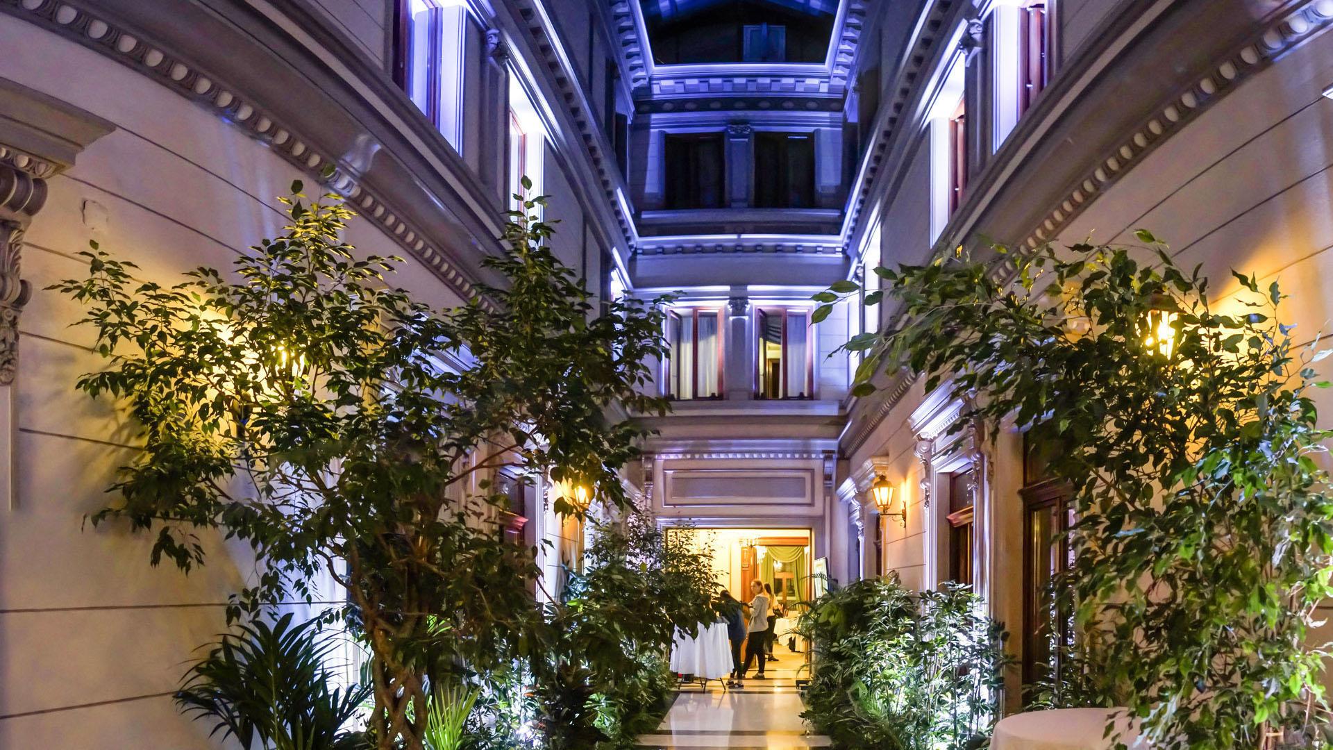 Hotel Casa Capsa Bucharest Exterior photo